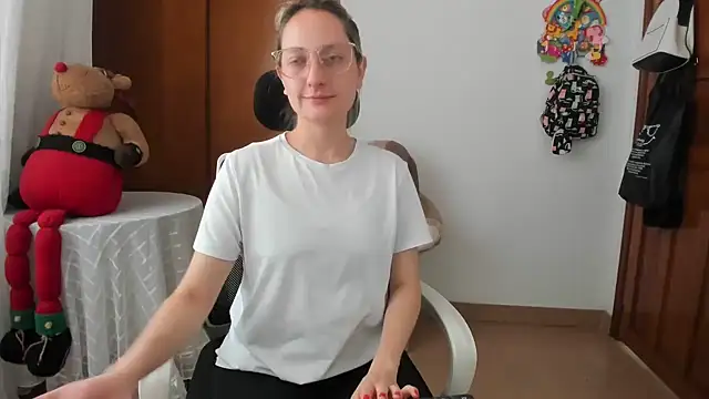 Adele johnsonn1 online show from 06-16-26, 04:07
