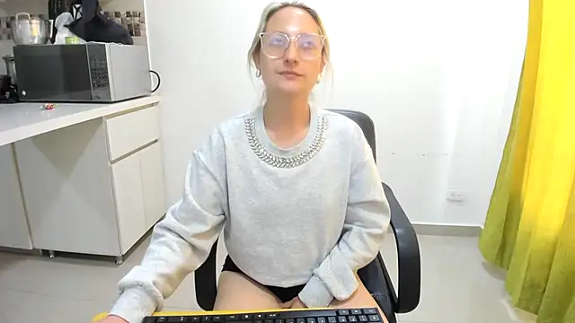 Adele johnsonn1 online show from 03-13-25, 06:01