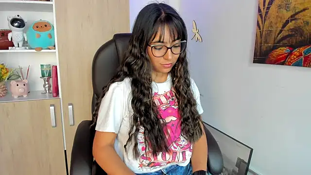 Isabellaa22 1 online show from 09-10-25, 06:07