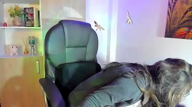 Isabellaa22 1 online show from 03-06-25, 02:51