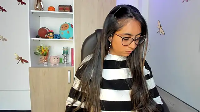 Isabellaa22 1 online show from 10-22-25, 05:12