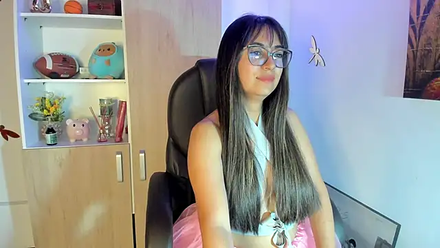 Isabellaa22 1 online show from 09-17-25, 11:07