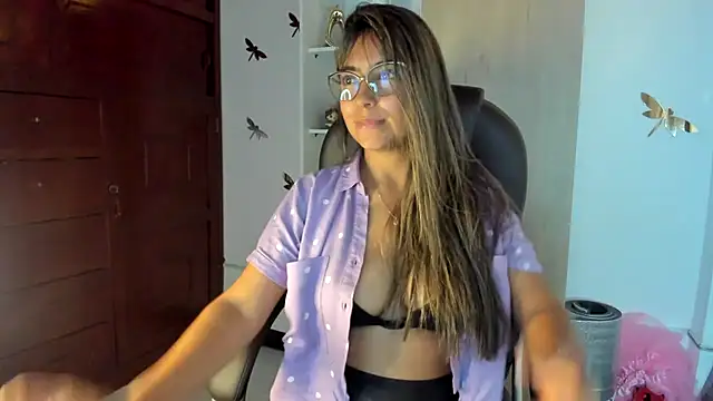 Isabellaa22 1 online show from 01-06-26, 10:03