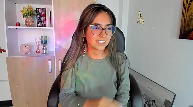 Isabellaa22 1 online show from 03-12-25, 04:56