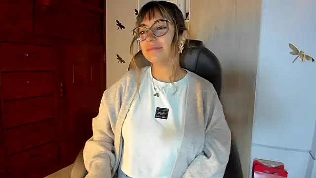 Isabellaa22 1 online show from 02-19-26, 01:24