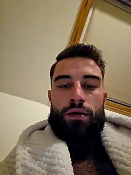 Vekie 007 online show from 10-18-25, 08:44