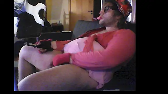Snapshot of Family666Zombie chatting on 05-15-26, 11:14 Family666Zombie online show from 05-15-26, 11:14