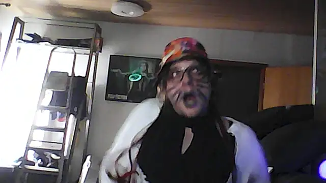 Snapshot of Family666Zombie chatting on 06-12-26, 09:12 Family666Zombie online show from 06-12-26, 09:12