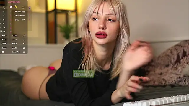 Snapshot of BabeHolly chatting on 03-11-25, 05:57 BabeHolly online show from 03-11-25, 05:57