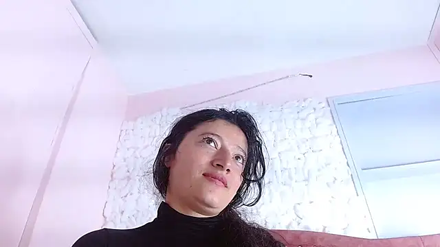 lunazulsj online show from 01-25-25, 04:46