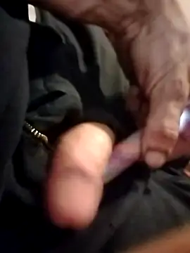 SolitaryMisfit8 online show from 09-14-25, 10:43