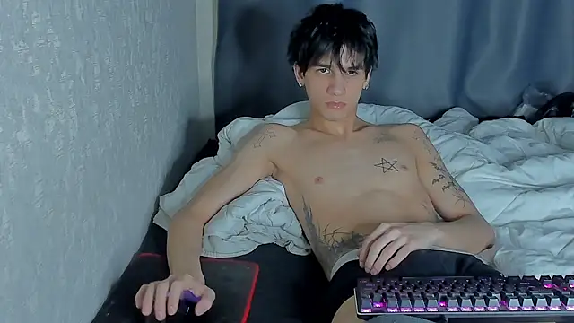 MarkBrowniii online show from 10-29-25, 04:22