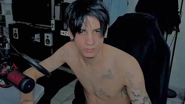 Snapshot of MarkBrowniii chatting on 05-02-26, 01:49 MarkBrowniii online show from 05-02-26, 01:49