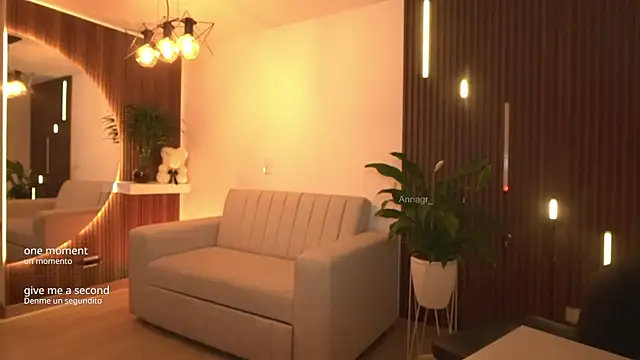 AnnaTaylor1 online show from 01-13-26, 12:15