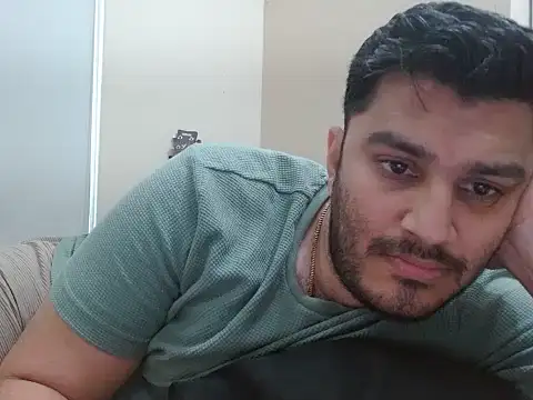 Snapshot of robintoit chatting on 05-01-26, 03:00 robintoit online show from 05-01-26, 03:00