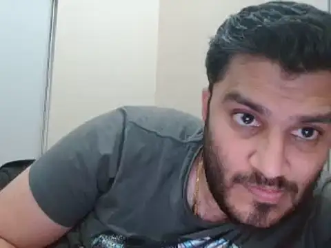 Snapshot of robintoit chatting on 07-14-26, 02:34 robintoit online show from 07-14-26, 02:34