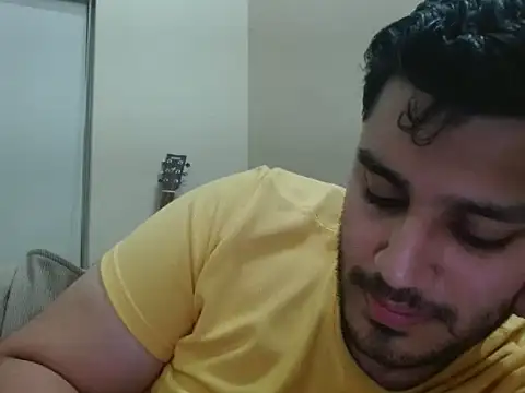 Snapshot of robintoit chatting on 05-29-26, 10:16 robintoit online show from 05-29-26, 10:16