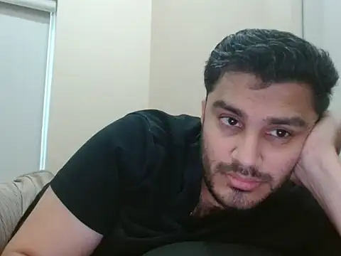 Snapshot of robintoit chatting on 06-30-26, 03:28 robintoit online show from 06-30-26, 03:28
