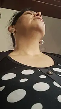 Natasha milf   online show from 12-05-25, 12:37