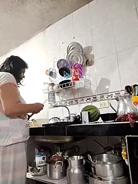 Natasha milf   online show from 11-04-25, 10:19