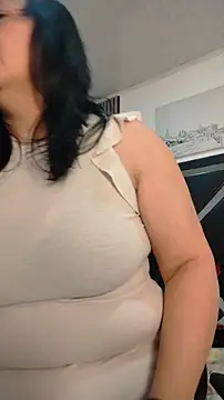 Natasha milf   online show from 07-21-26, 01:45