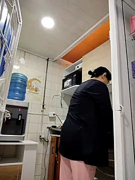 Natasha milf   online show from 11-21-25, 12:48