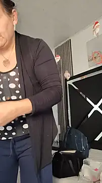 Natasha milf   online show from 12-22-25, 12:49