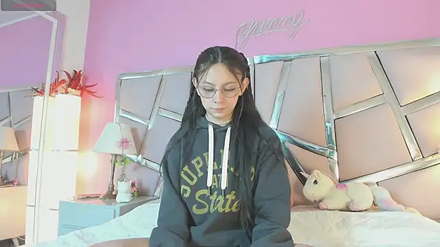 Bonniepark online show from 04-14-26, 01:05