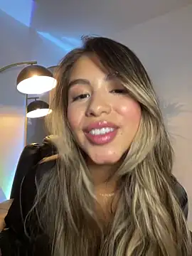  laura 02 online show from 03-01-25, 01:00
