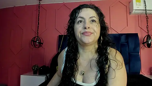Snapshot of hanny_milf chatting on 05-26-26, 11:41 hanny milf online show from 05-26-26, 11:41