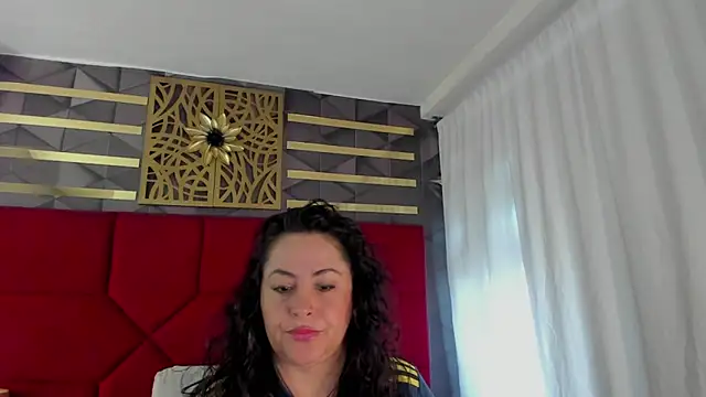 Snapshot of hanny_milf chatting on 06-17-26, 11:42 hanny milf online show from 06-17-26, 11:42