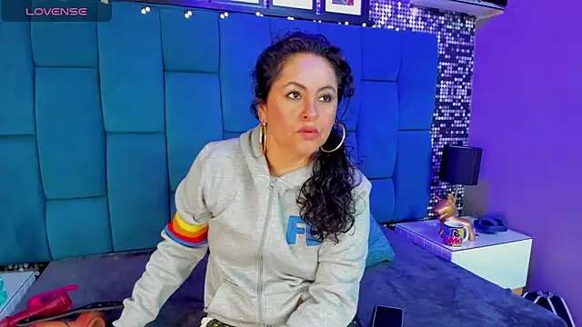 hanny milf online show from 12-22-25, 11:54