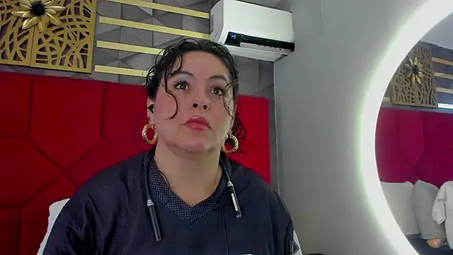 Snapshot of hanny_milf chatting on 05-02-26, 11:59 hanny milf online show from 05-02-26, 11:59