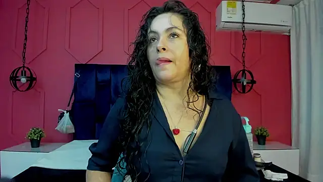 Snapshot of hanny_milf chatting on 05-21-26, 11:51 hanny milf online show from 05-21-26, 11:51