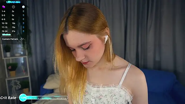 Snapshot of MariamAven chatting on 09-28-25, 05:47 MariamAven online show from 09-28-25, 05:47