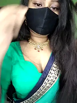 Idhika Paul online show from 04-15-26, 01:44