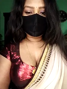 Idhika Paul online show from 04-08-26, 12:45