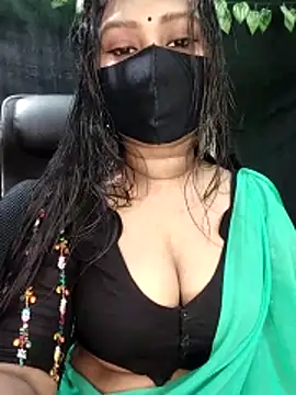 Idhika Paul online show from 11-17-25, 11:58