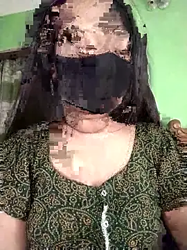 Idhika Paul online show from 04-05-26, 03:13