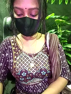 Idhika Paul online show from 11-23-25, 07:57