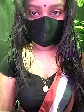 Idhika Paul online show from 11-23-25, 07:51