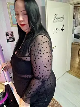 Snapshot of Black_Angel24 chatting on 11-24-25, 09:31 Black Angel24 online show from 11-24-25, 09:31