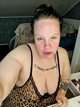 Snapshot of Black_Angel24 chatting on 02-05-26, 04:52 Black Angel24 online show from 02-05-26, 04:52