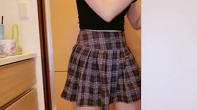 Snapshot of Naachan_ chatting on 05-26-26, 01:53 Naachan online show from 05-26-26, 01:53