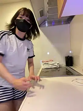 Snapshot of ranran_ch chatting on 09-21-25, 06:40 ranran ch online show from 09-21-25, 06:40