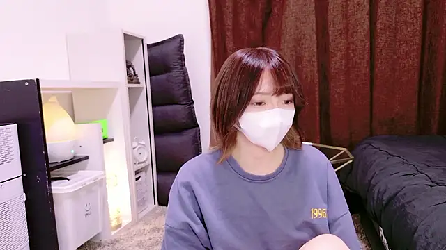 Snapshot of ranran_ch chatting on 10-21-25, 12:43 ranran ch online show from 10-21-25, 12:43