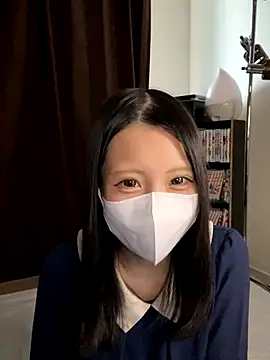 Snapshot of tsumugi_h chatting on 10-23-25, 04:11 tsumugi h online show from 10-23-25, 04:11