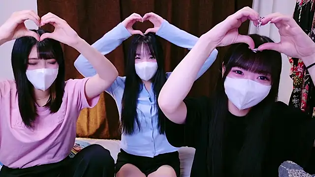 Snapshot of siorin_18 chatting on 06-01-26, 12:27 siorin 18 online show from 06-01-26, 12:27