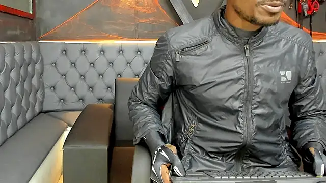 Terrance z online show from 10-29-25, 06:34