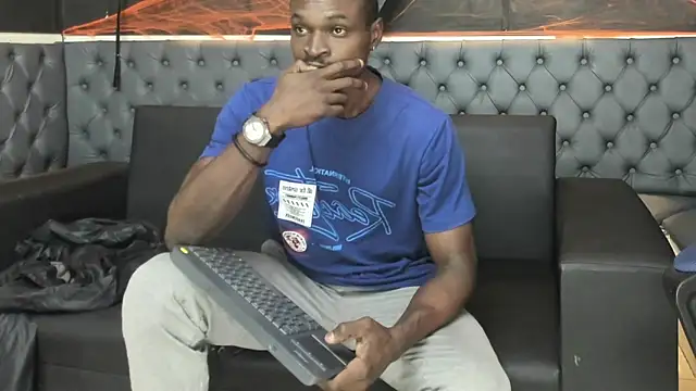 Snapshot of Terrance_z chatting on 10-20-25, 07:25 Terrance z online show from 10-20-25, 07:25
